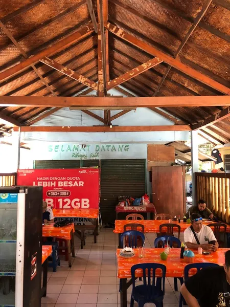 Warung Sate Kambing Pak Amat Madura