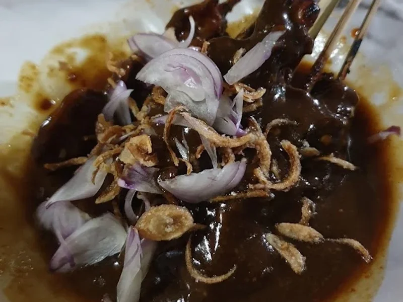 Sate Ayam Sate Gule Kambing Madura ( H. Amir )