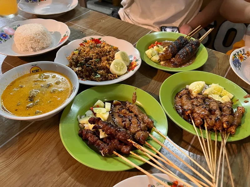 TONGSENG DAN SATE KAMBING SINGARAJA