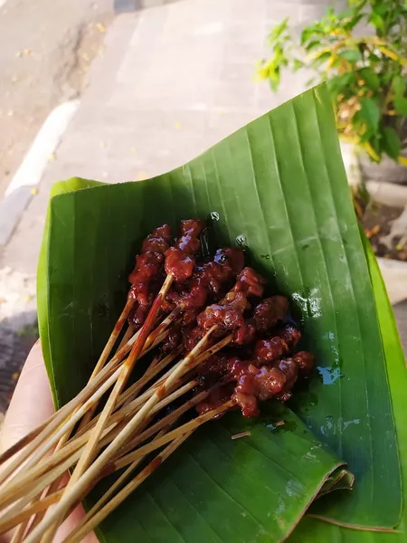 Sate Mek Ngah (Sate Serapah Kakul dan Sapi)