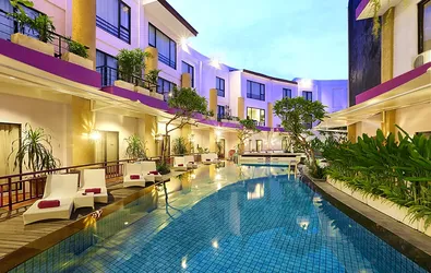 Daftar 16 hotel dengan kolam renang di Badung