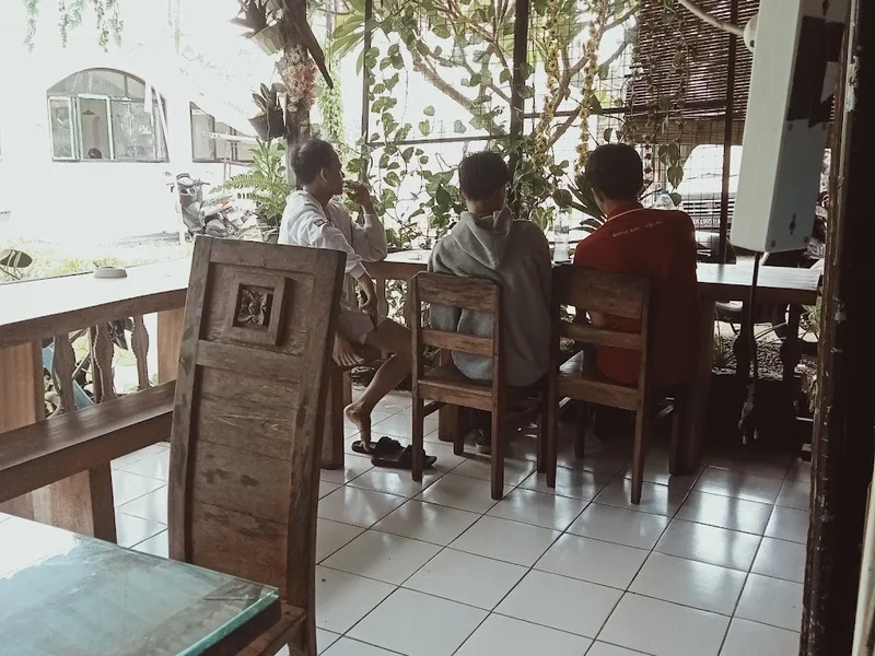 Warung Sriwijaya (Nasi Campur Jawa Halal)