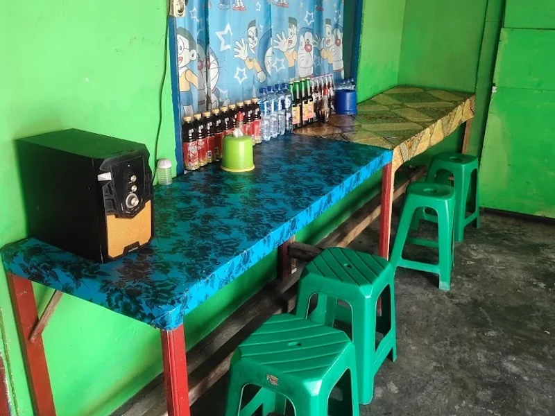 Warung Muslim Mas Doell