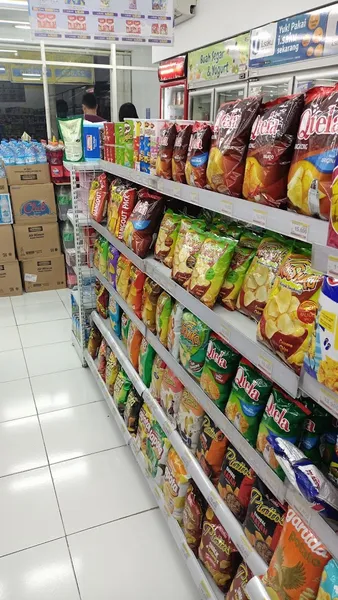 Kedai Lalapan Halal Upin Ipin