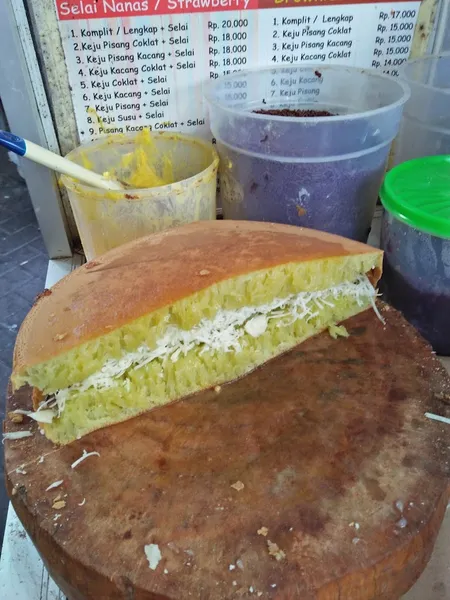 Martabak & Terang Bulan