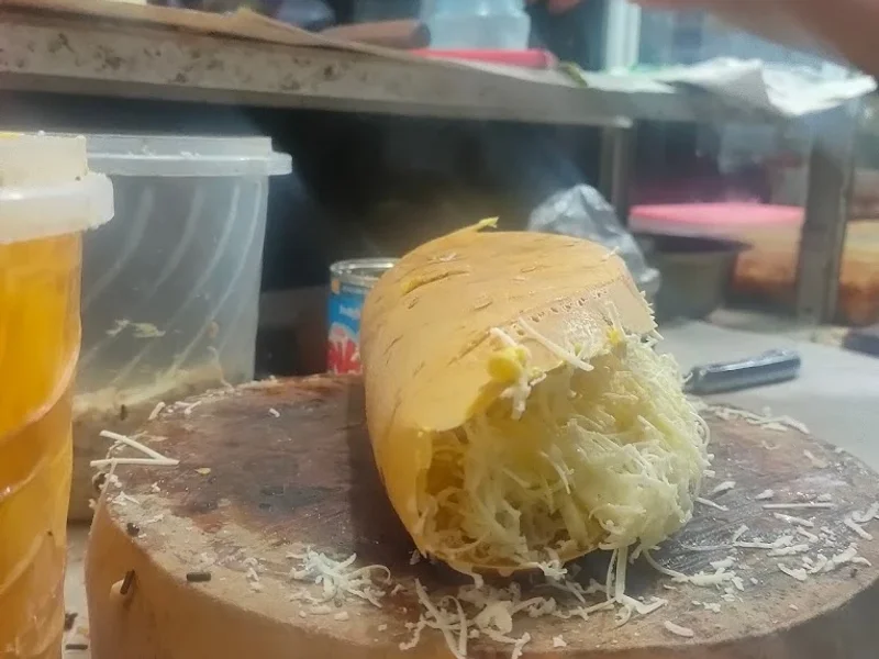 Martabaku Terang Bulan & Molen Rasa Rasa