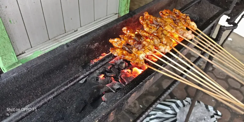 Warung Muslim Sate Bang Sam