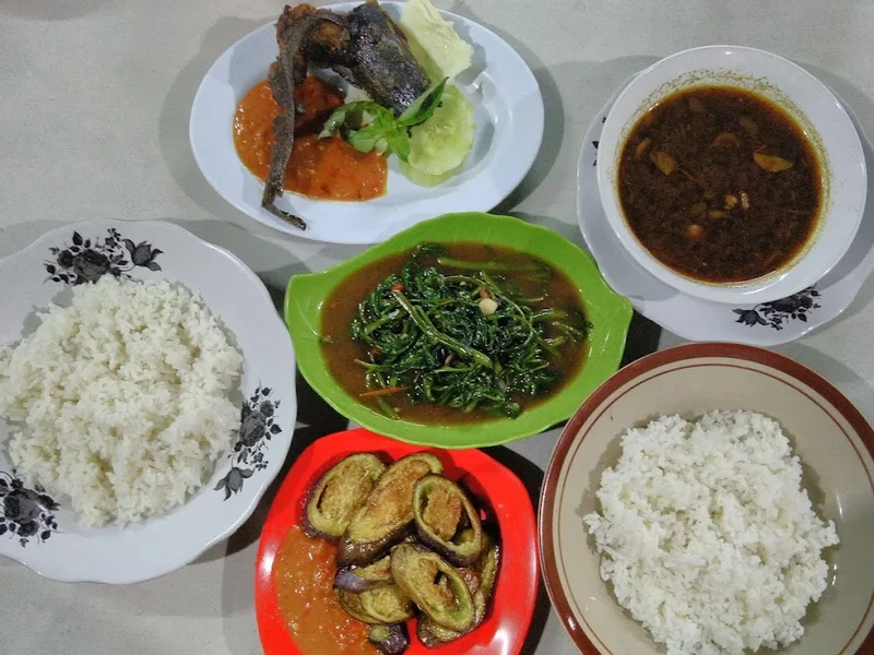 PONDOK IKAN BAKAR SEAFOOD DAN LALAPAN