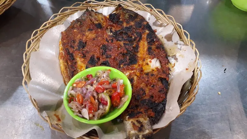 Warung ikan bakar ala jimbaran