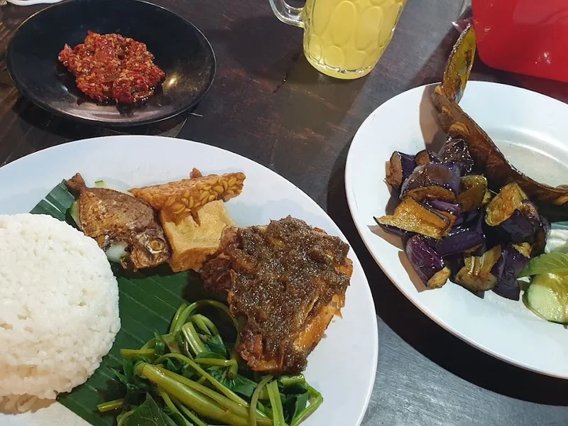 Ikan Bakar dan Goreng Khas Jimbaran