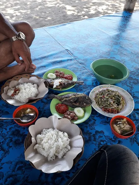 Lesehan Ikan Bakar Caluk 1