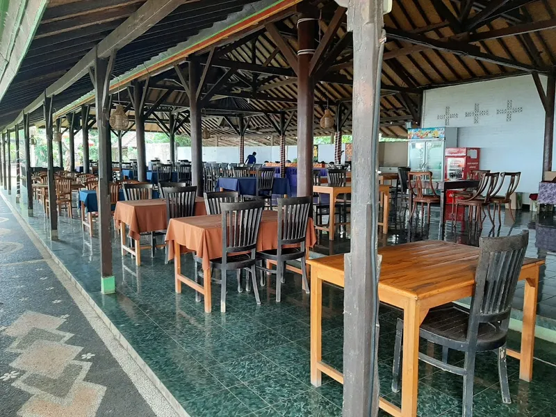 Restoran Ulam Segara Lesehan Ikan Bakar