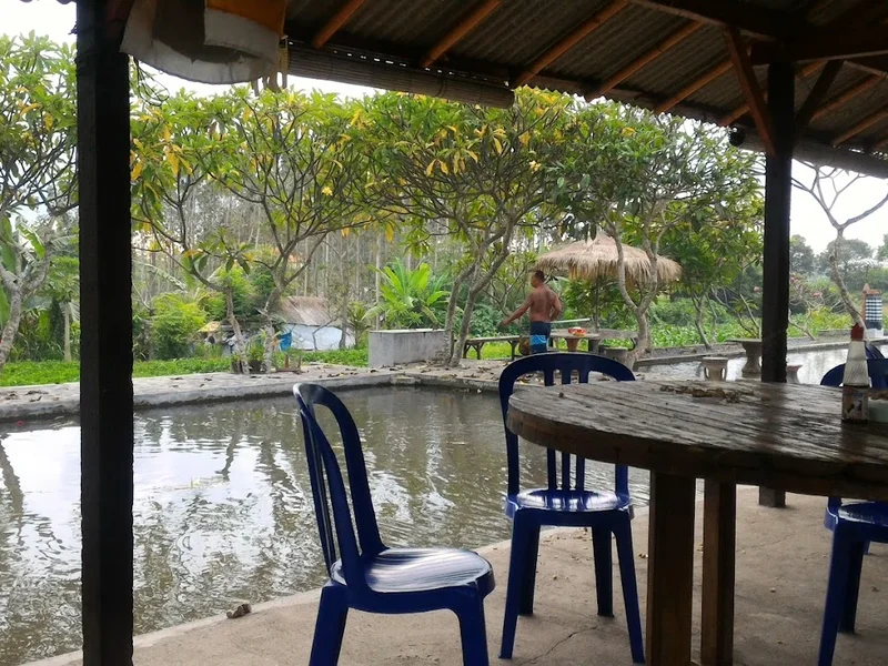 Kolam Pancing Warung Dolah