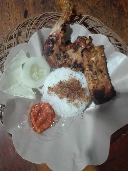 AYAM BAKAR " HOKKY "