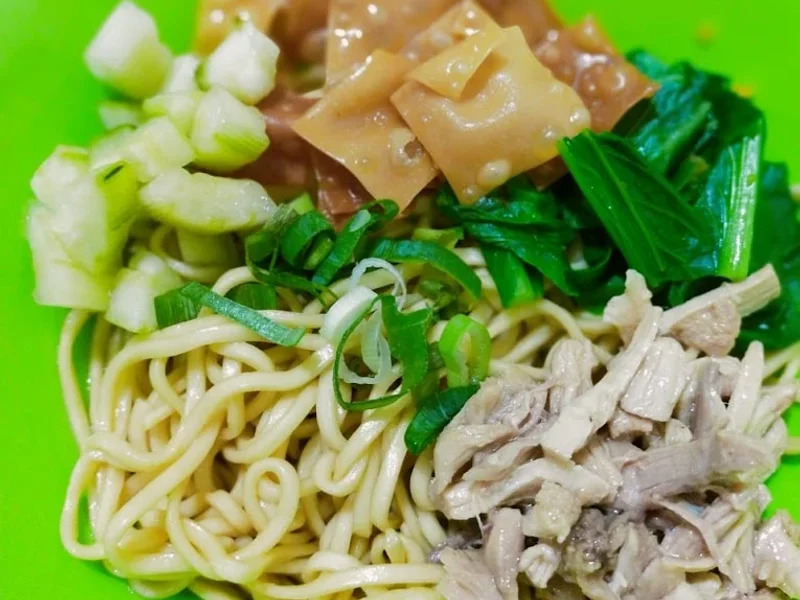 Waroeng DS (MIE PANGSIT & PEMPEK DAPOER MAKCIK)