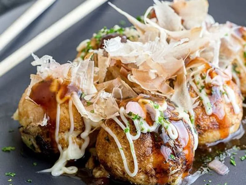 Takoyaki Tari dan Bakmi Kota