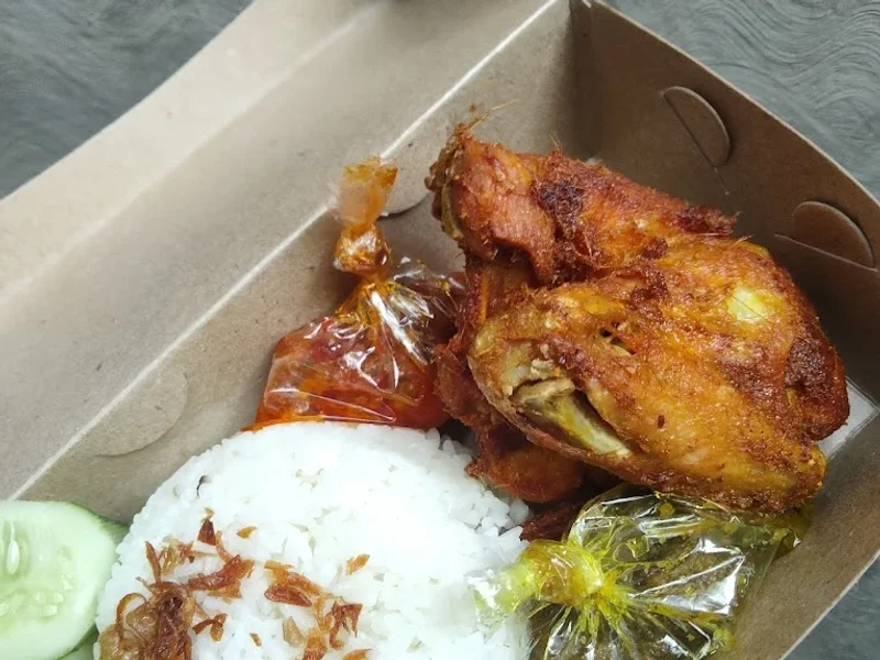 Warung Wage Lalapan dan Mie Khas Surabaya