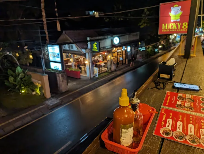 Lucky 8 Roast Pork Noodle Ubud bakmi babi