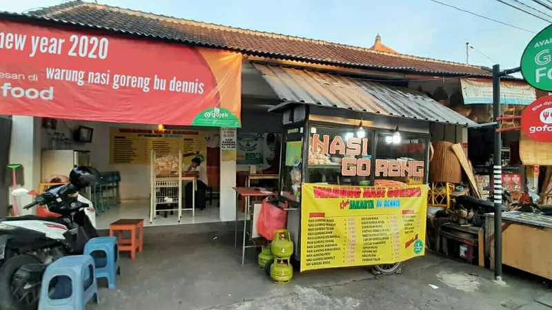 Warung Nasi Goreng Khas Jakarta Bu Dennis