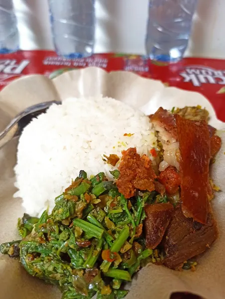 Nasi Babi Guling Merdeka