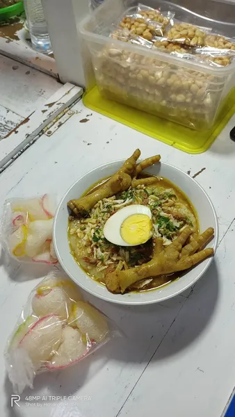 Bubur ayam dan kacang ijo khas Madura