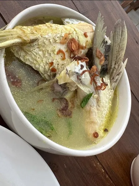 Soup Kepala Ikan MR Dwi