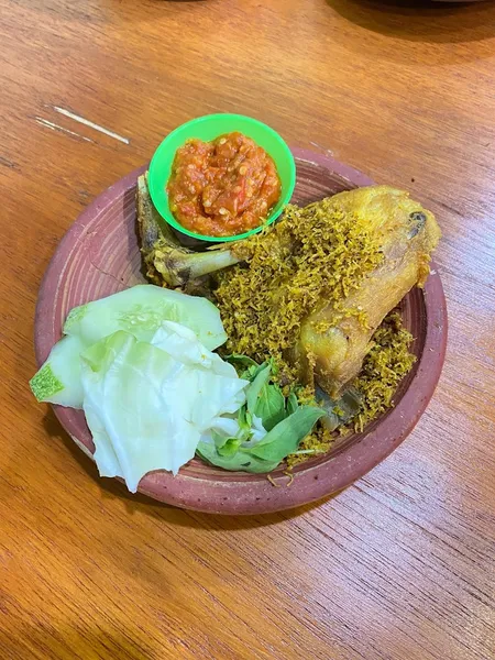 Spesialis Sup Iga & Ayam Kampung "Mba Dila"