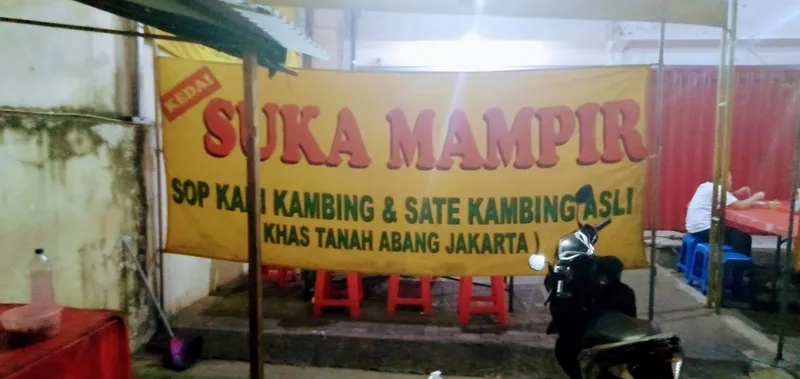 Warung sop kambing suka mampir