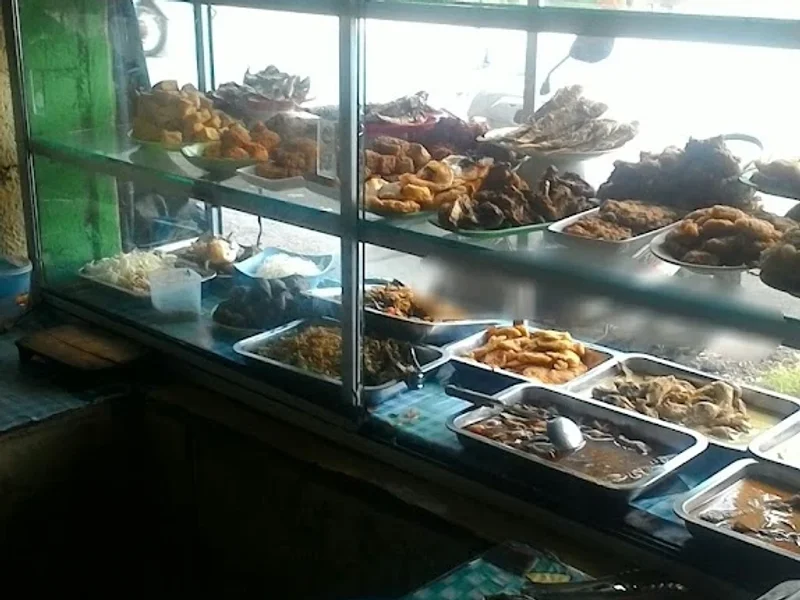 Ikan Bakar & Sup Kepala Ikan Warung Gunung Mekar