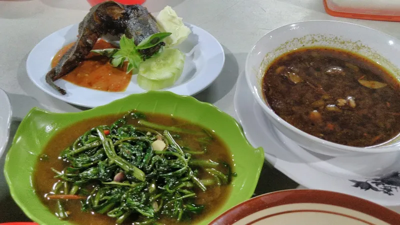 PONDOK IKAN BAKAR SEAFOOD DAN LALAPAN