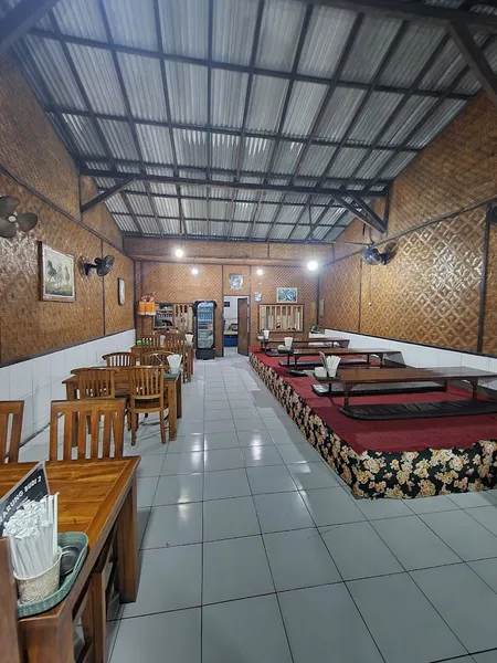 Warung Budi Pantai Lebih Gianyar