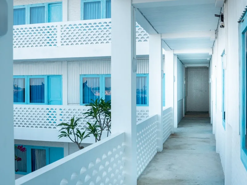 Paras paros marina lodge