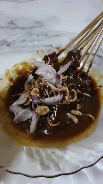 Sate Ayam Sate Gule Kambing Madura ( H. Amir )