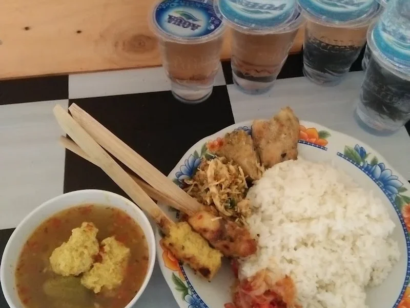 Warung Ngurah Sate Lilit Ikan Laut