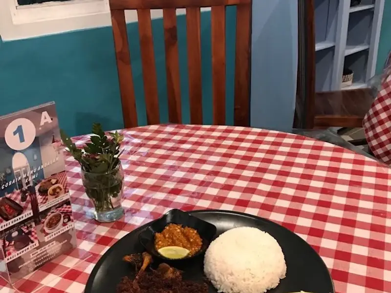 Ayam Goreng Kampung Gatsu Barat