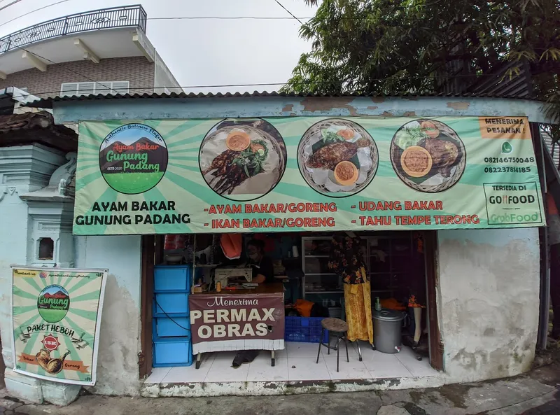 Ayam Bakar Gunung Padang