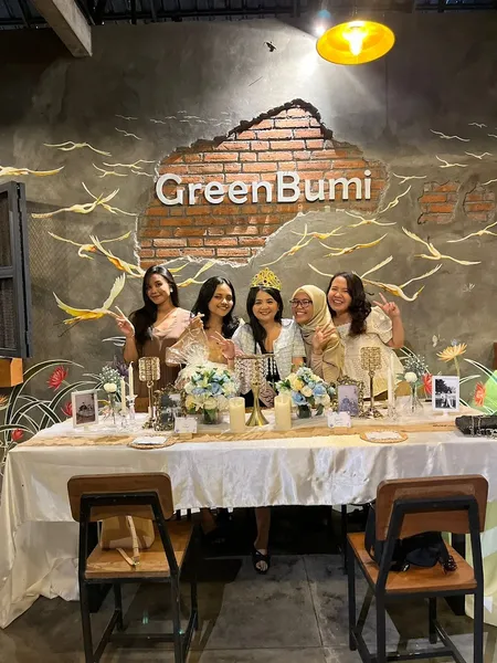 Greenbumi Cafe