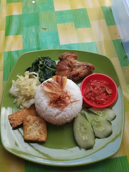 Masakan Padang Selo Pasisia