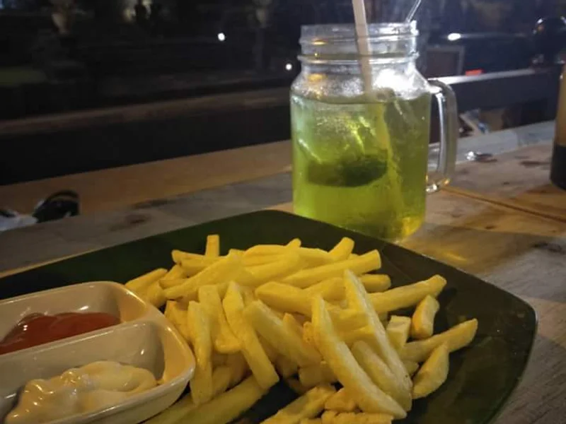 Warung Traffic Light Mengwitani