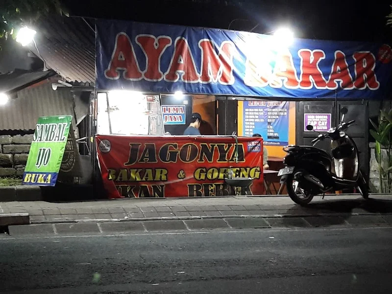 BUKAN AYAM BAKAR BIASA