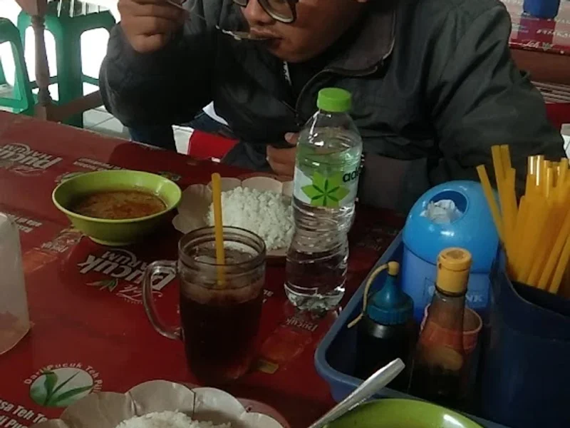 Warung Muslim Sate Madura "Mas Doel"