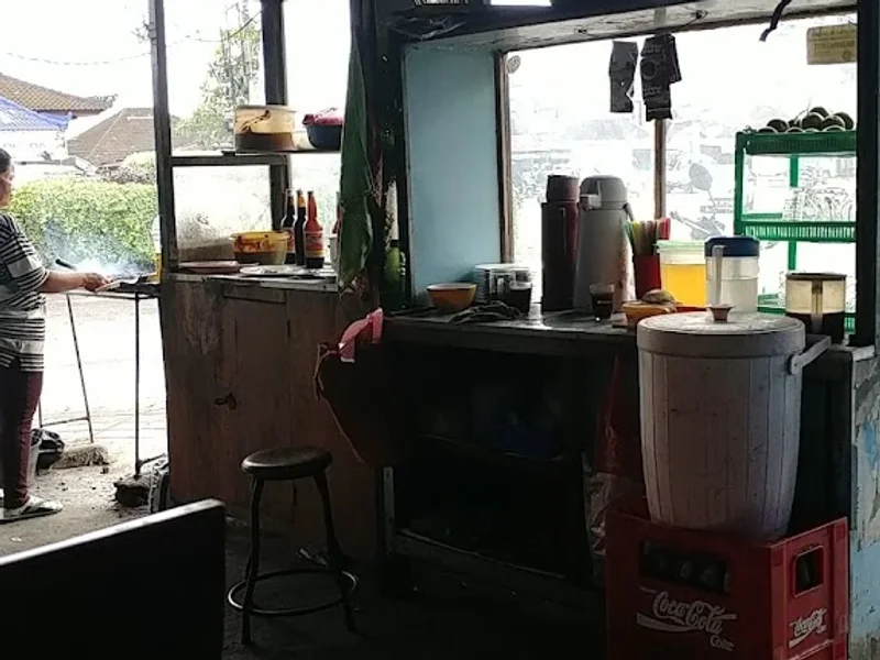 Warung Muslim Sate Madura