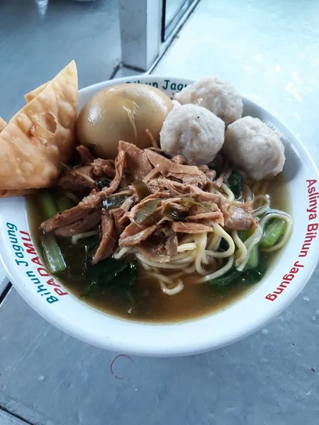 Bakso & Mie Ayam Solo "Bakso Kangen"