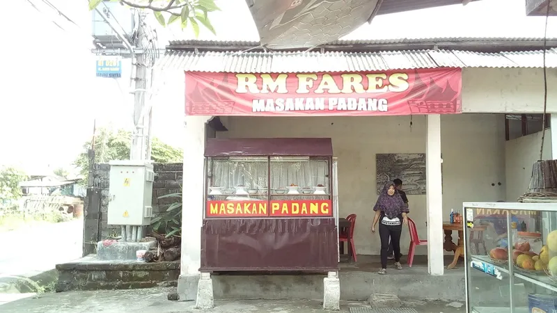 R.M Fares Masakan Padang