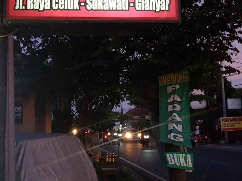 Rumah makan padang SELERA KITA