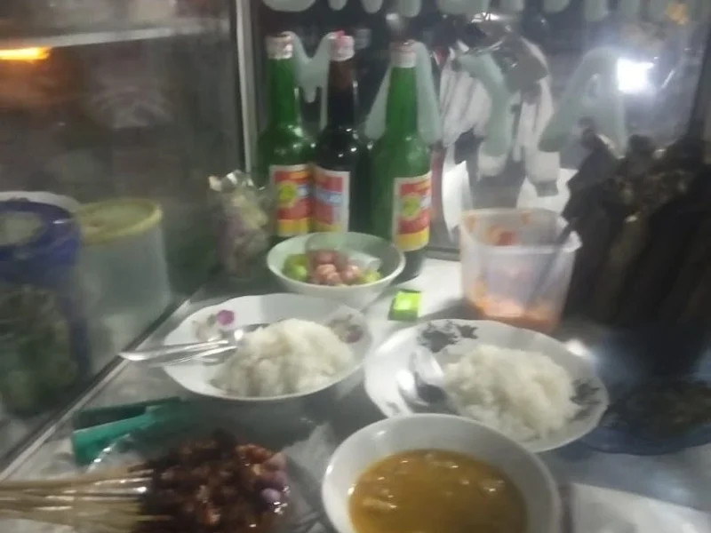 Warung sate madura al fatih batubulan sukawati gianyar