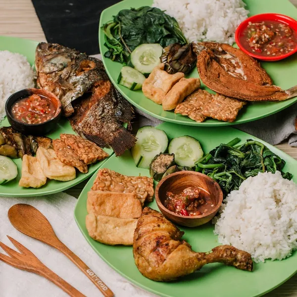 Warung Nasi Tempong Mbak Rida