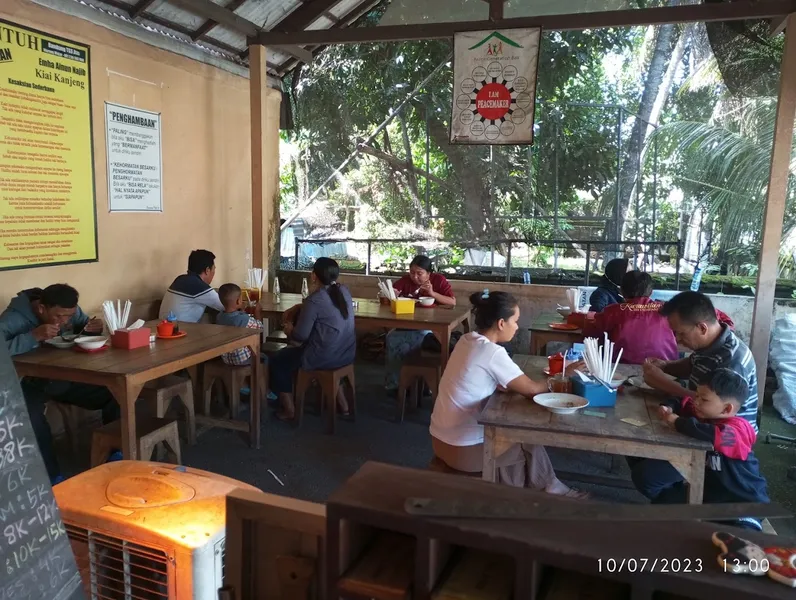 Warung Wajar Soup Kepala Ikan