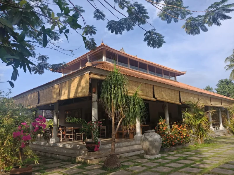 Taman Selini Wahana Beach Resort