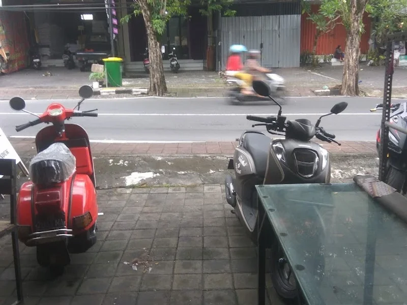 Warung kopi kak uban
